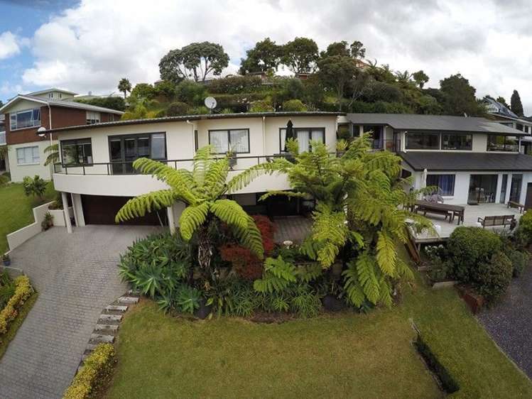 215 Tukere Drive Whangamata_29