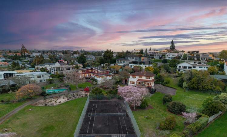 148 Lake Crescent Hamilton Lake_33