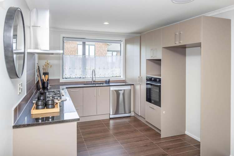 4 Cabourne Drive Glenview_7