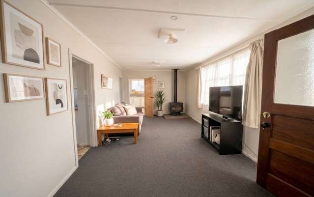 4 Collins Street Waipawa_2
