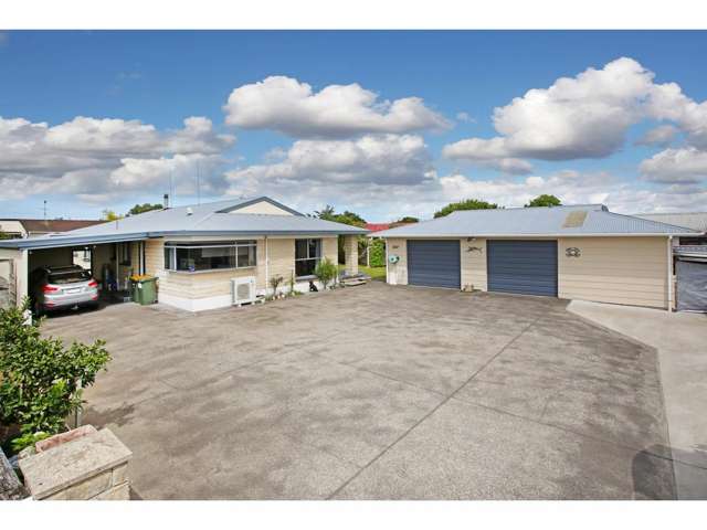 48 Edgewater Parade Waiuku_1