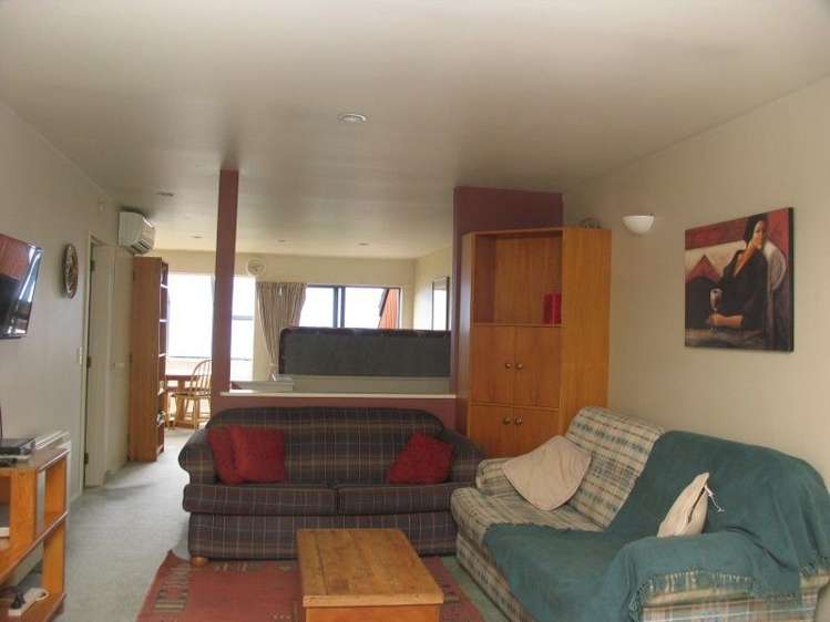 49b Wynyard Crescent Fernhill/Sunshine Bay_0