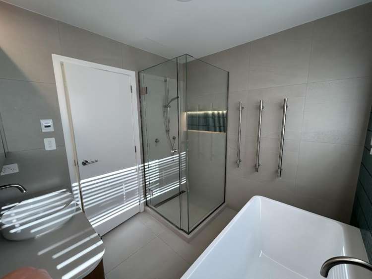 8 Meanda Gardens Sunnyhills_22