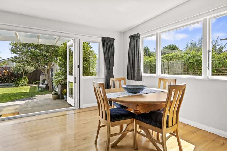 32 Bentinck Avenue Strathmore Park_5