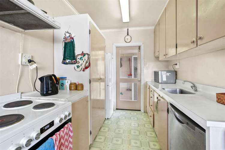 17 West Crescent Te Puru_5