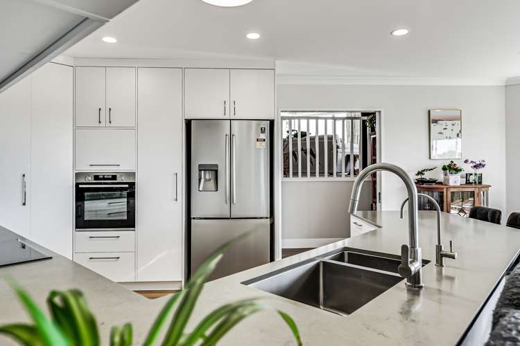 21 Highgrove Drive Grandview Heights_5