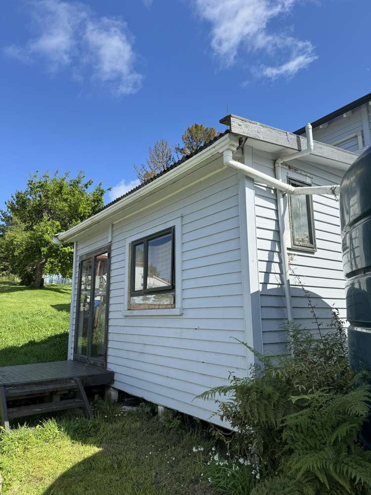 43 The Pines Road Paparoa_5