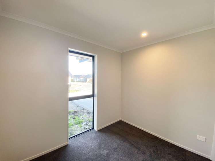 8 Lolite Lane Rolleston_13