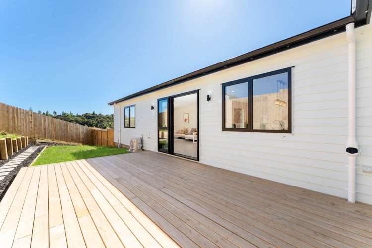 36 Awanui Road Red Beach_20