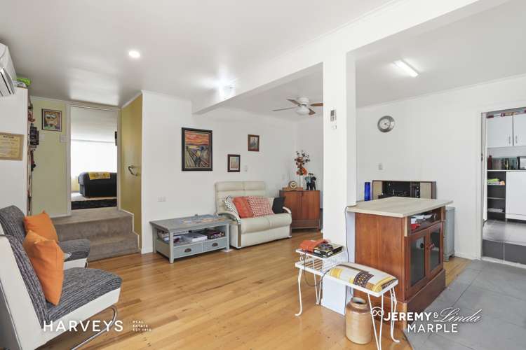 12 Highland Avenue Titirangi_12