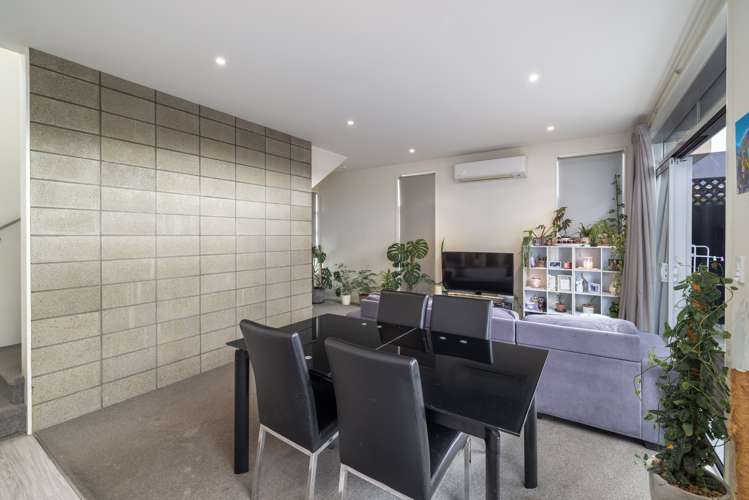 2/45 Antigua Street Addington_5