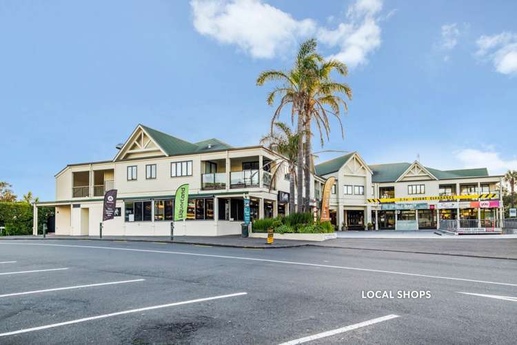 935 Whangaparaoa Road Manly_29