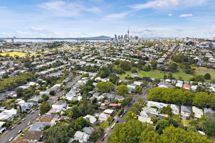 8 and 10 Allen Road Grey Lynn_3