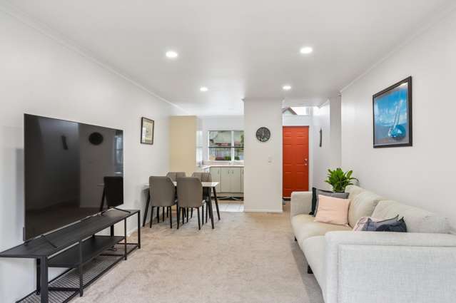 5/16 Vinograd Drive Te Atatu Peninsula_2