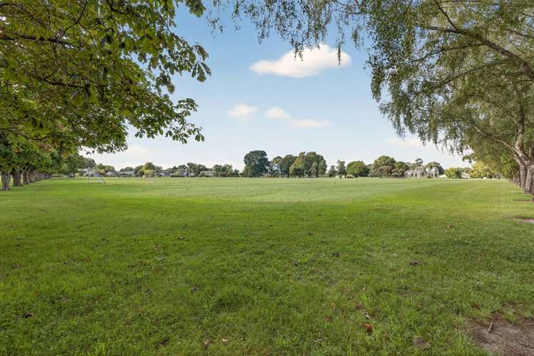 594 Harewood Road Harewood_34