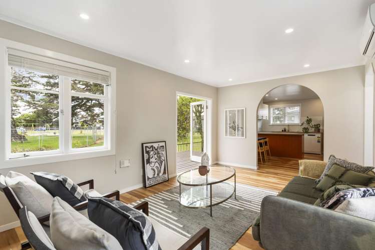 24d Clinton Avenue Te Atatu Peninsula_4