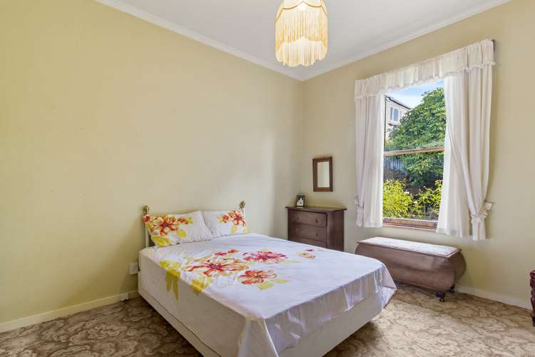 2 Roslyn Terrace Seaview_10