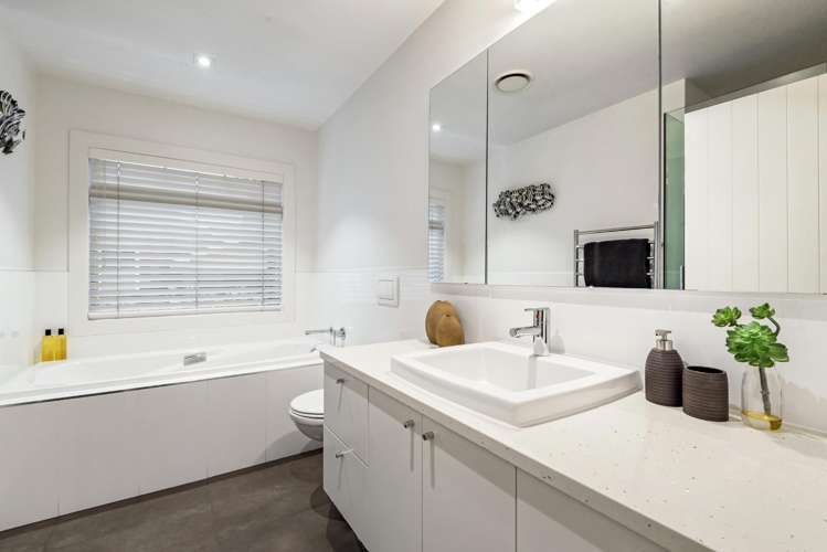 8 Grange Road Mount Eden_18