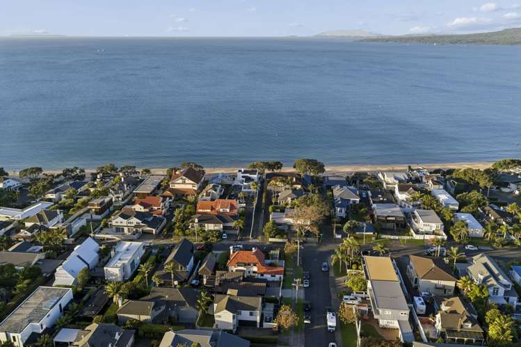 14 Rewiti Avenue Takapuna_19