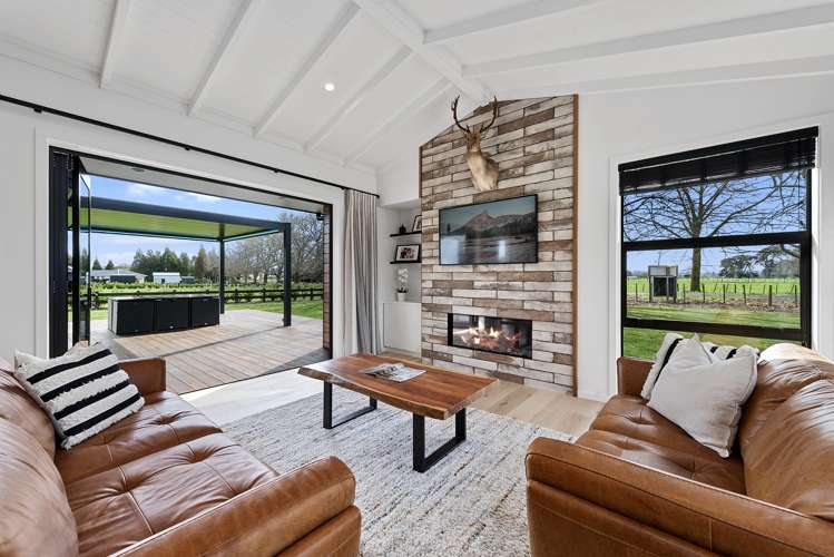 9 South Oaks Close Pukemoremore_4