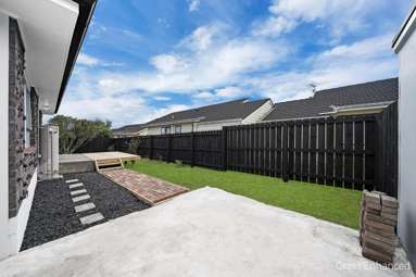 2/37 Blacklock Avenue_3