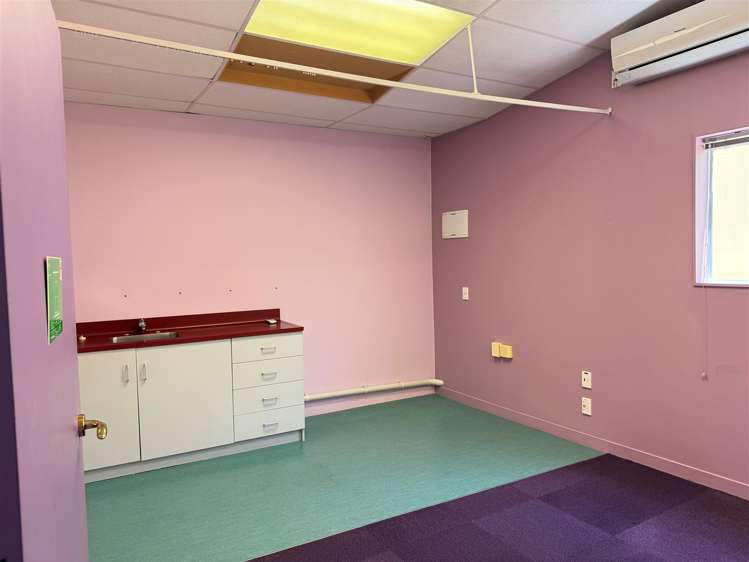 Shop 6, 107a Mana Esplanade Paremata_5