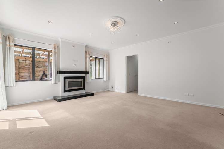 64 Harrowglen Drive Northcross_12