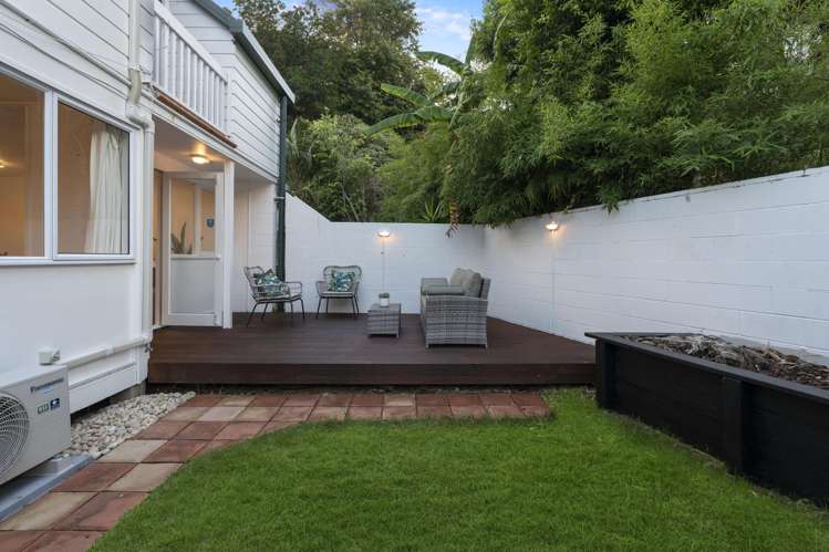 2/44a Waiohua Road Greenlane_4