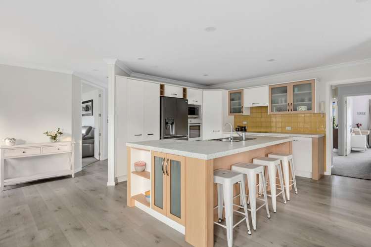 200 The Oaks Drive Cambridge_4