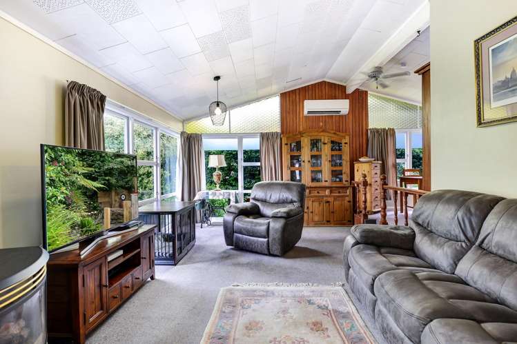 9 Lorraine Place Glenview_3