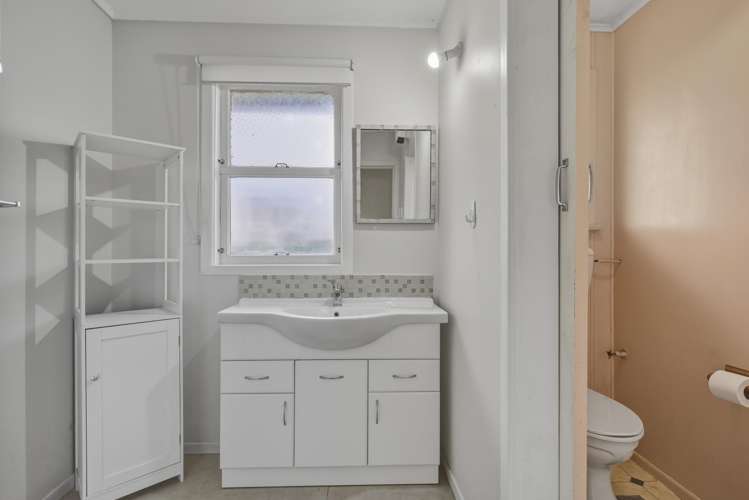 36 Dryden Street Milton_8