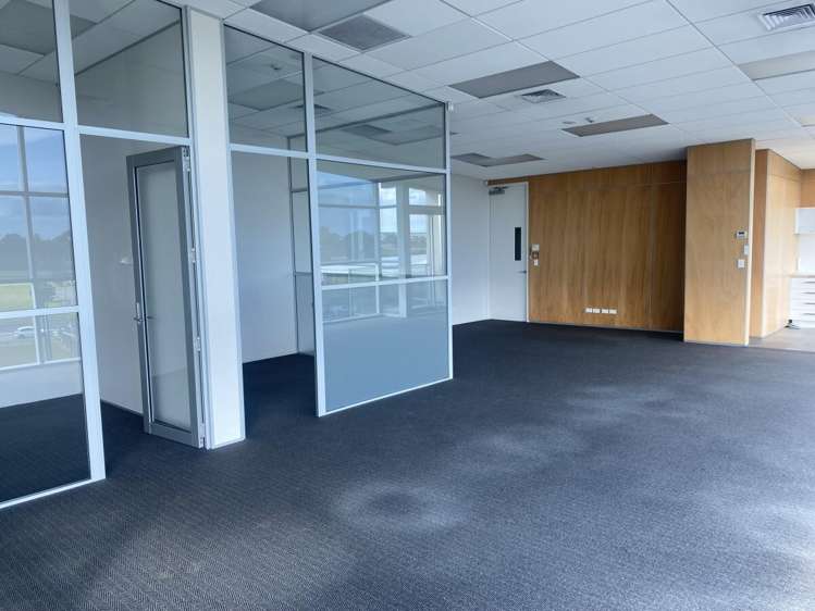 71C Barrys Point Road Takapuna_3