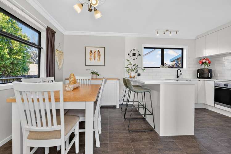 52B Amanda Avenue Dinsdale_8