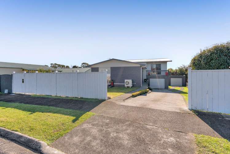 23 Clifton Drive Waitara_21