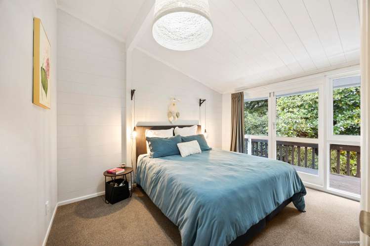 2/2 Claude Road Hill Park_10