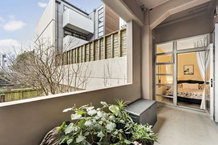 307/20 Hanson Street Mount Cook_12