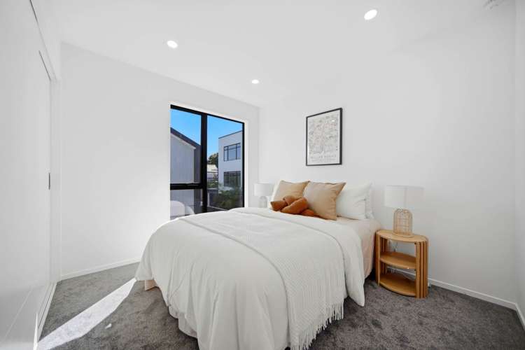 2/1 Montana Avenue Murrays Bay_14