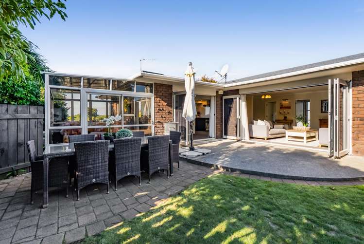 1 Cabot Place Frankleigh Park_26