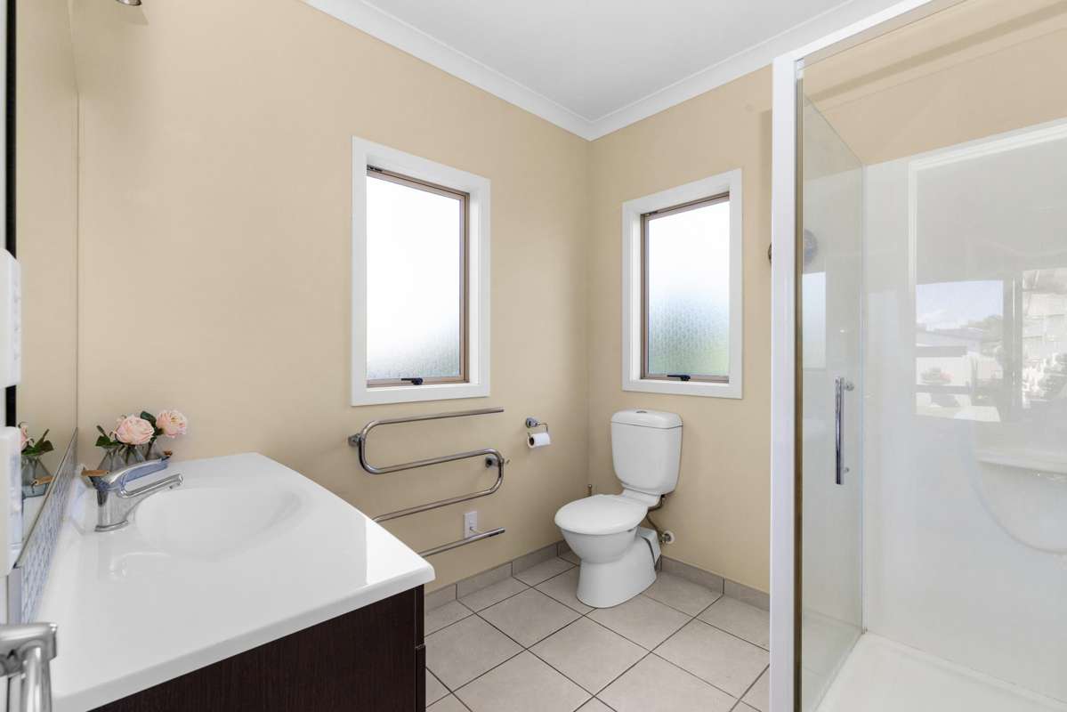 75 Russell Robertson Drive_4