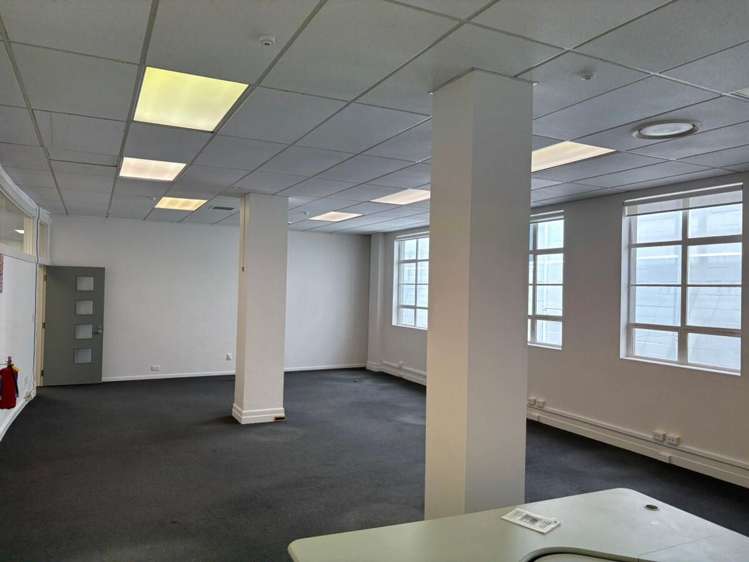 Level 2/29 Grey Street Tauranga Central_3