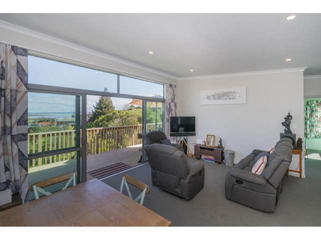 116 Korokoro Crescent Thames_4