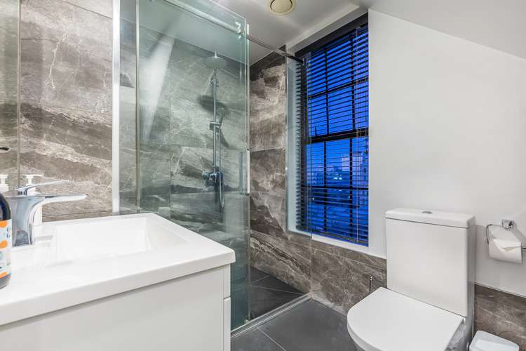 11h/23 Emily Place Auckland Central_14