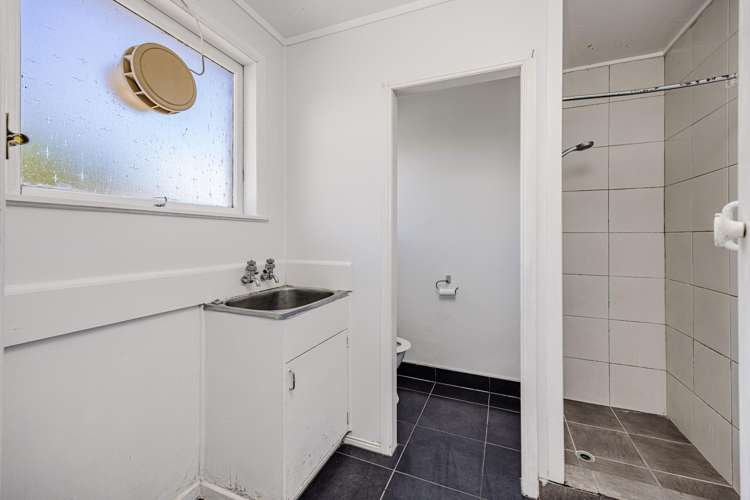 2/8 James Road Manurewa_16