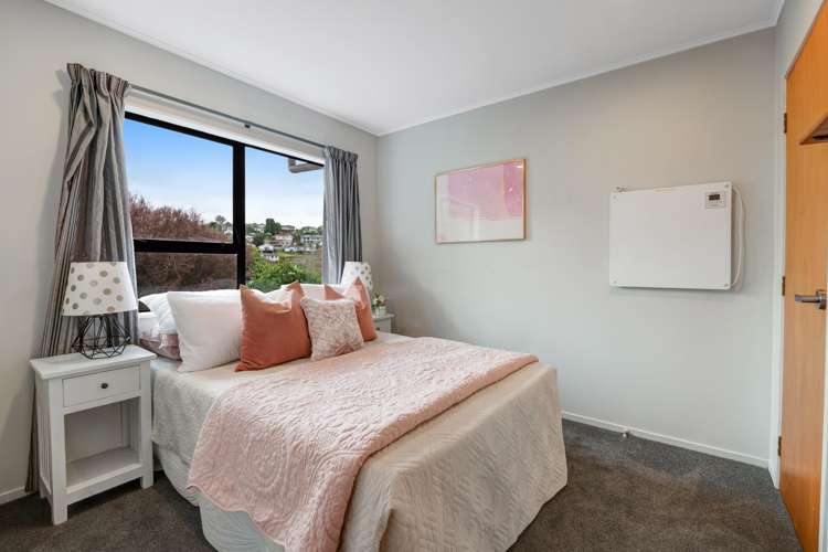 15A Tetrarch Place Totara Vale_12