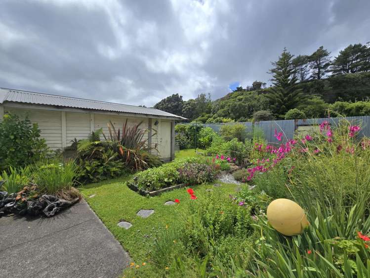 240 Sewell Street Hokitika_21