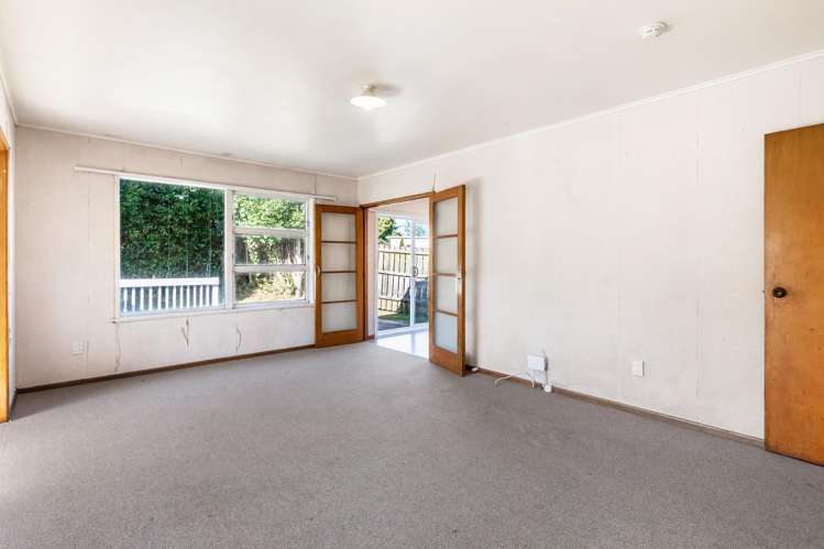 21 Hobart Crescent Wattle Downs_8