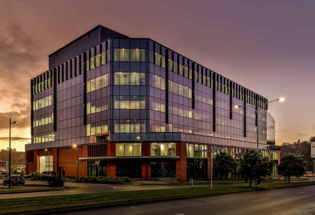 NORTH SHORE'S NEWEST OFFICE BUILDING