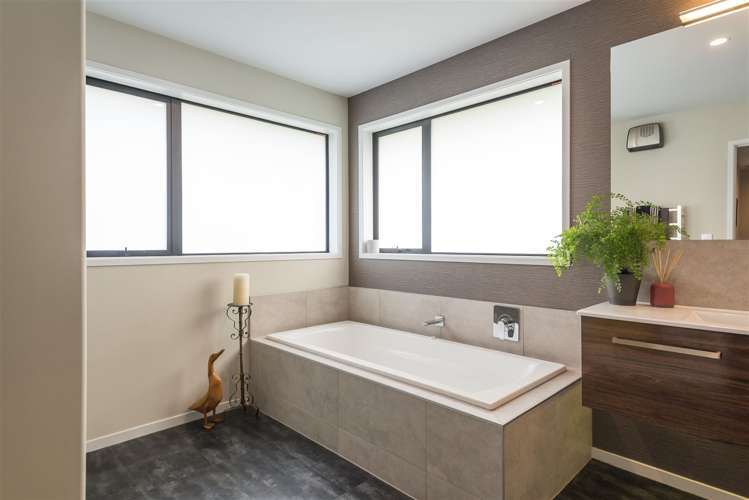 32 Landsborough Drive Darfield_13