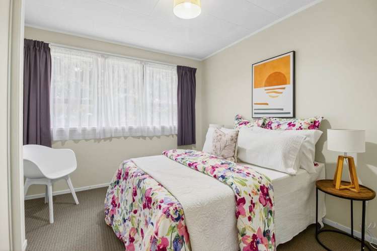 52 Jandell Crescent Bucklands Beach_13