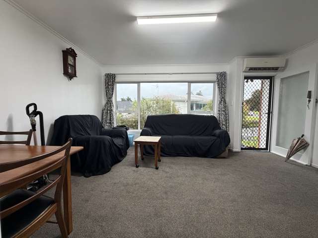 2/270 East Coast Road Forrest Hill_1